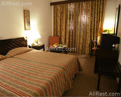 Dionysos Hotel 4